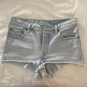 Levi 501 Cutoff Shorts, size 28